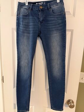 Born Primitive FLEX STRETCHY MID-RISE SKINNY JEAN